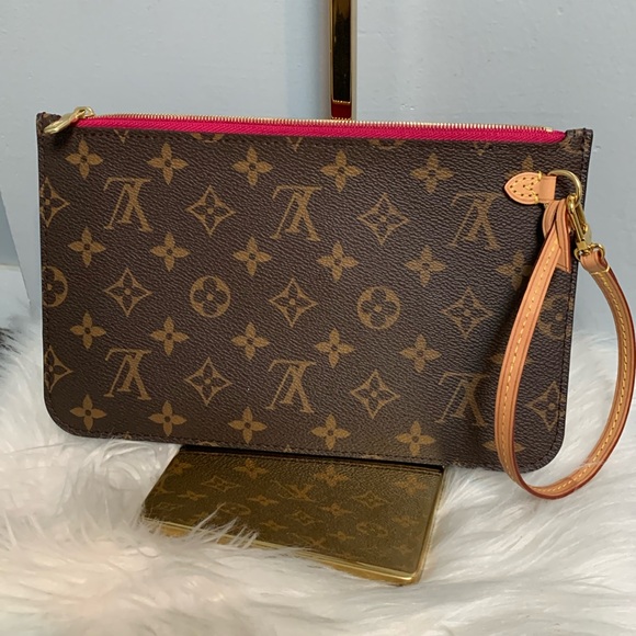 New authentic Louis Vuitton Neverfull pouch with pink interior - Picture 1 of 17